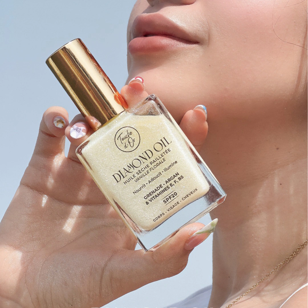 DIAMOND-OIL-—-HUILE-SÈCHE-PAILLETÉE DIAMOND-OIL-—-HUILE-SÈCHE-PAILLETÉE